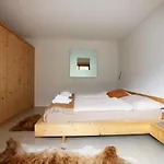 Eggetli Daire Zweisimmen